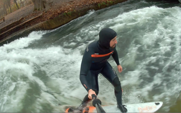 Eisbach river surf (and SUP) with the Stecher Twins